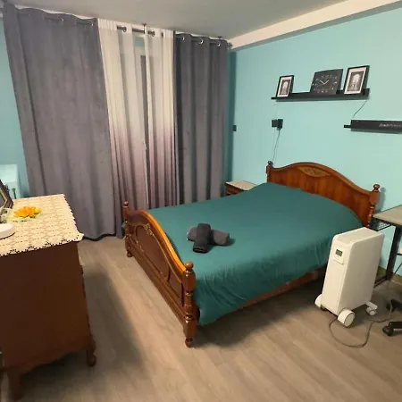 2 Ideal For 4 Apartment *